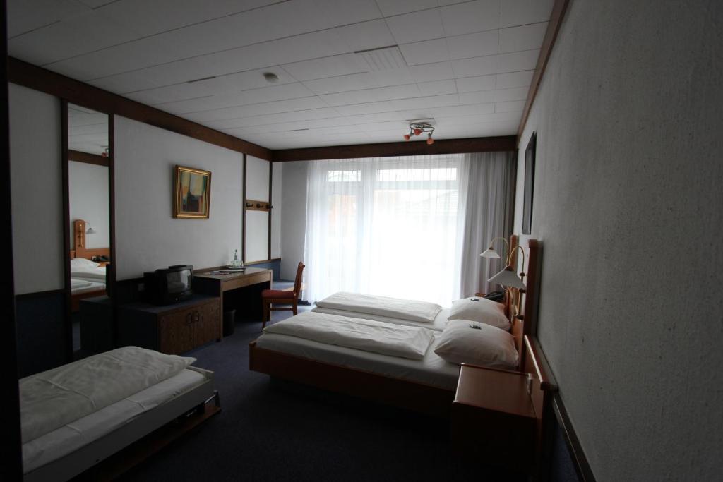 Hotel Zum Ratsherrn Lubeck Ruang foto