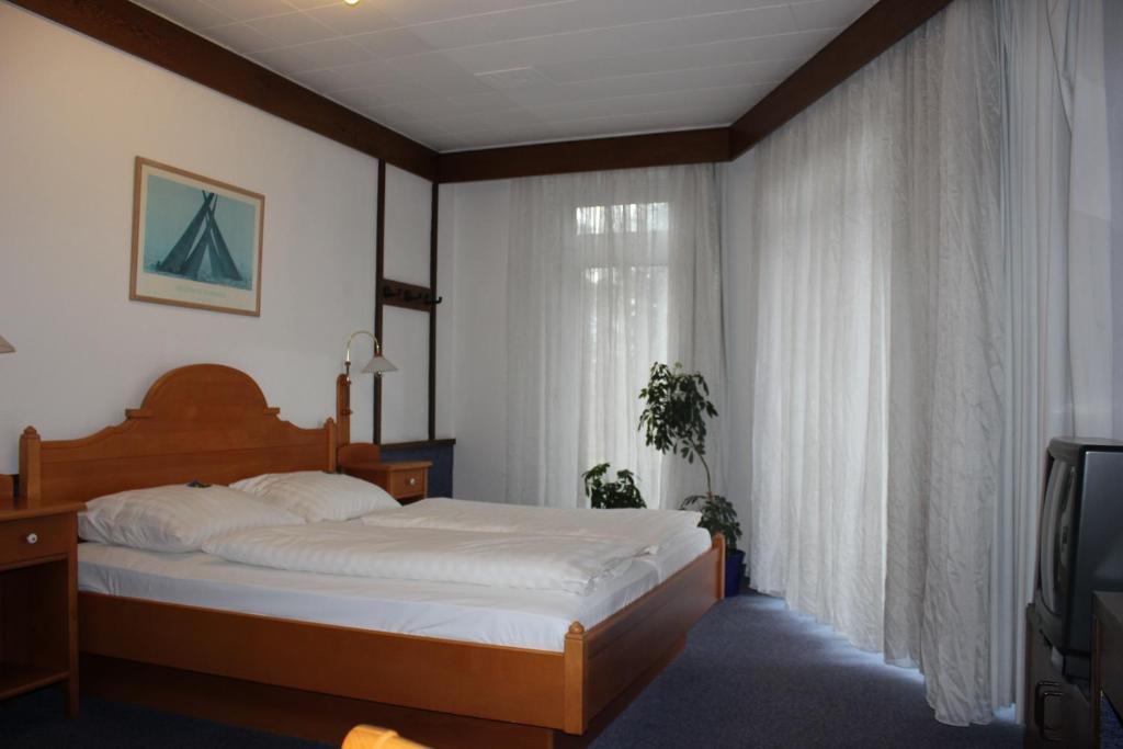 Hotel Zum Ratsherrn Lubeck Ruang foto