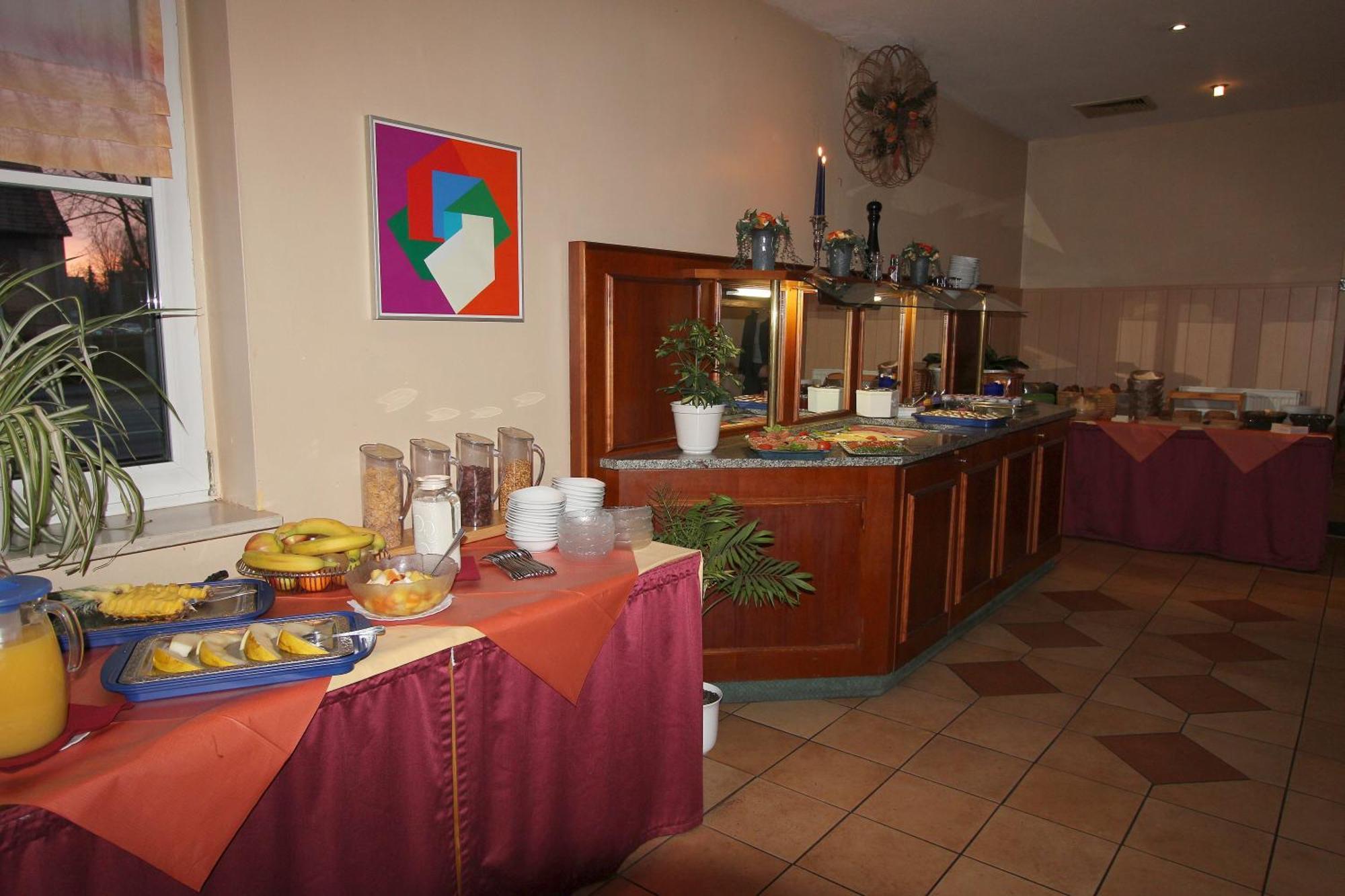 Hotel Zum Ratsherrn Lubeck Bagian luar foto