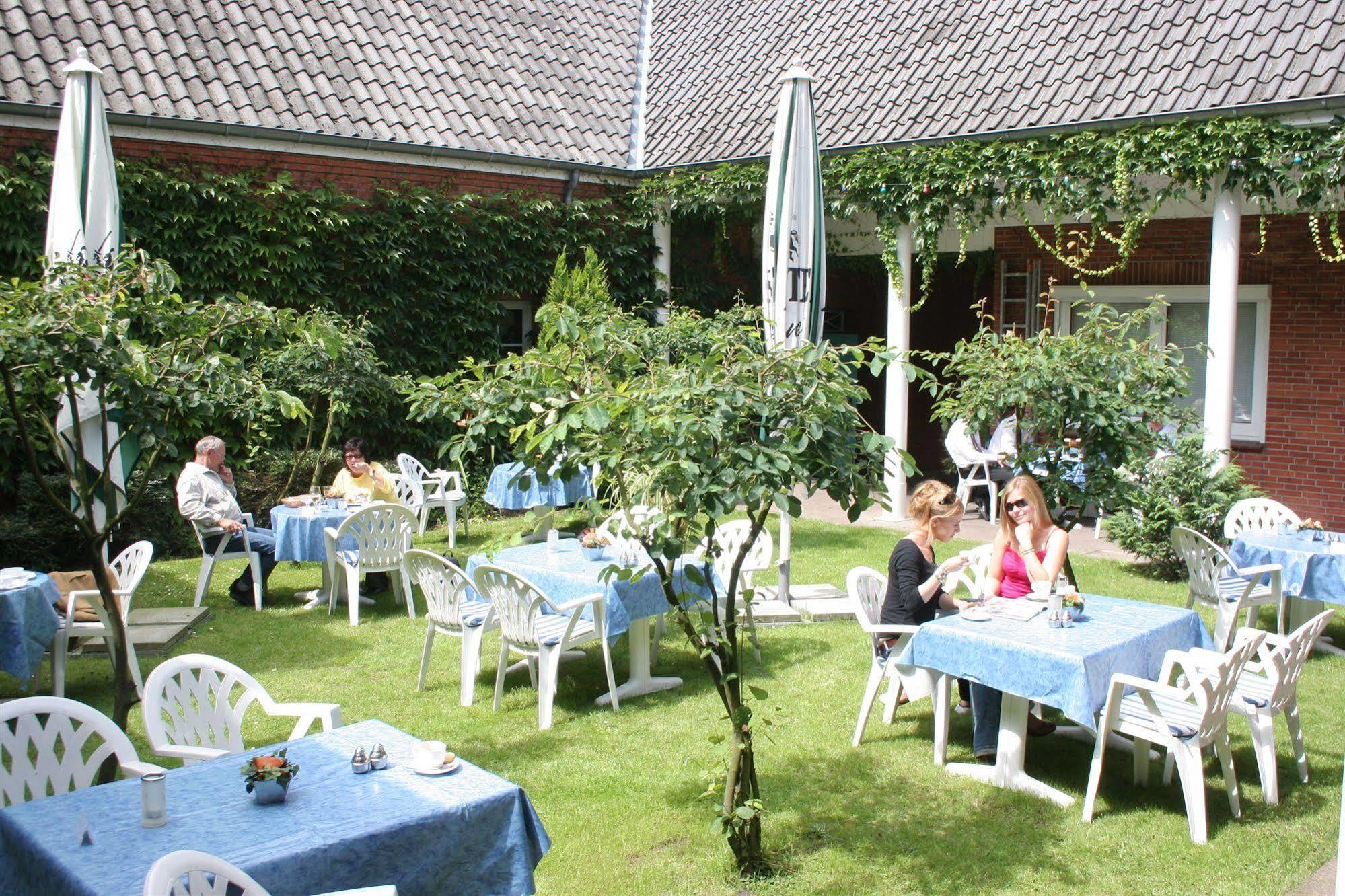 Hotel Zum Ratsherrn Lubeck Bagian luar foto